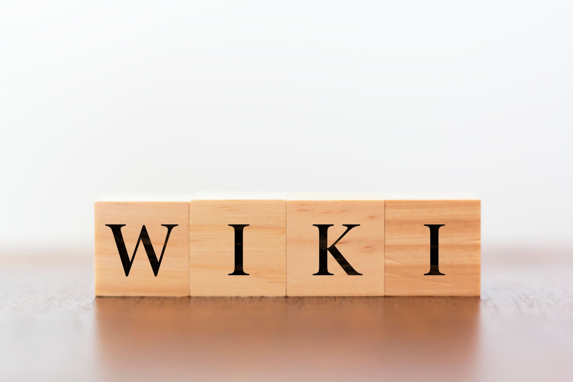 社内Wikiはテンプレだけでは不十分？使われるナレッジ設計とFAQ活用法【完全ガイド】
